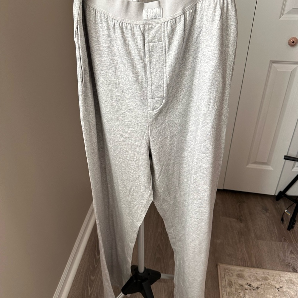 SKIMS Light GrayWomen’s pj pants